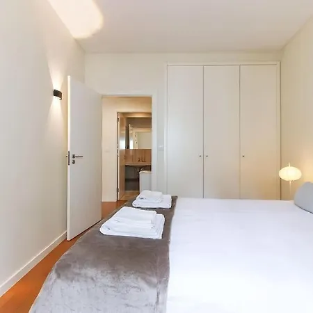 Apartment Nova Graca 1 *
